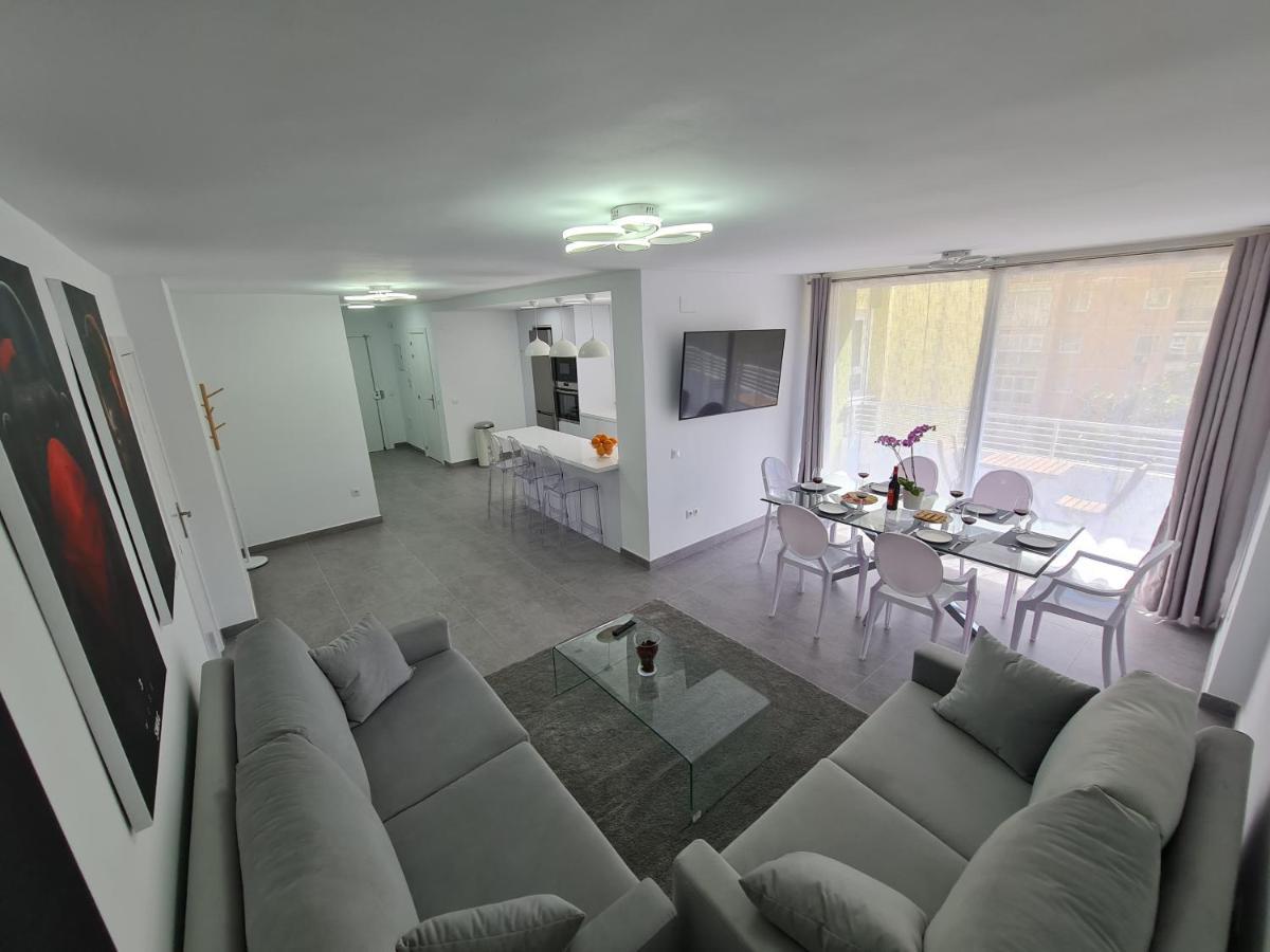 Modern 3 Bedroom Luxury Apartment In Torremolinos Kültér fotó