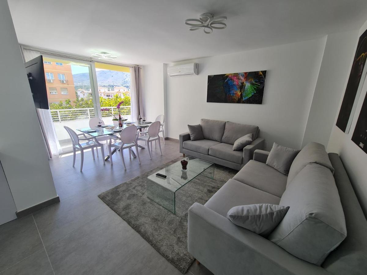 Modern 3 Bedroom Luxury Apartment In Torremolinos Kültér fotó