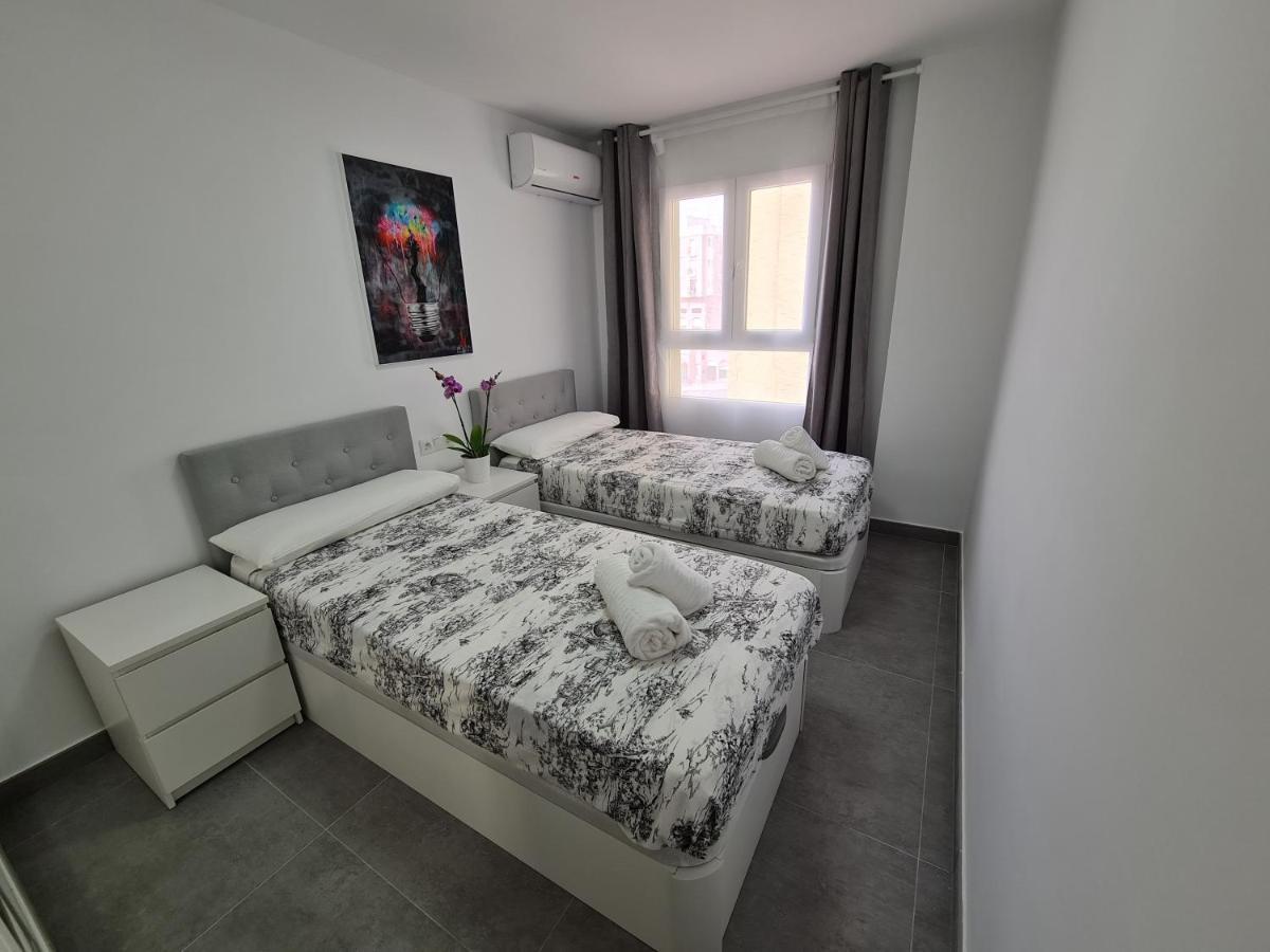 Modern 3 Bedroom Luxury Apartment In Torremolinos Kültér fotó